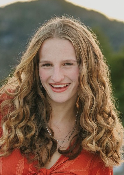 Portrait of Claire McDonald.