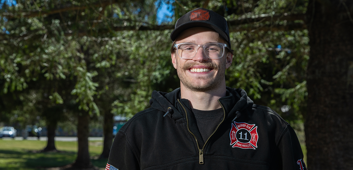 Portrait of Peter Wallace.